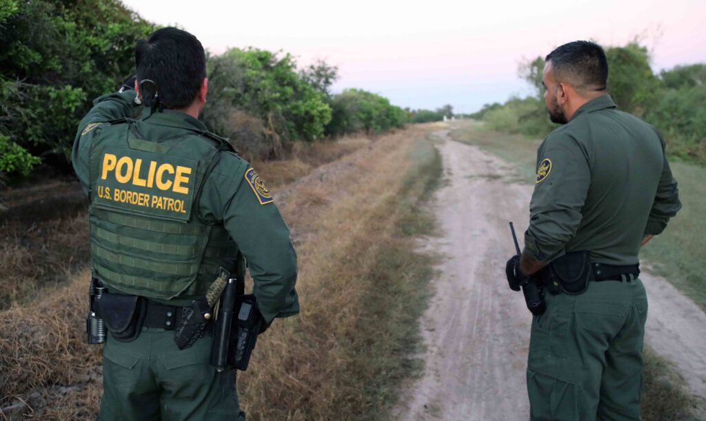 Court allows Border Patrol to cut Texas’ razor wire along Rio Grande